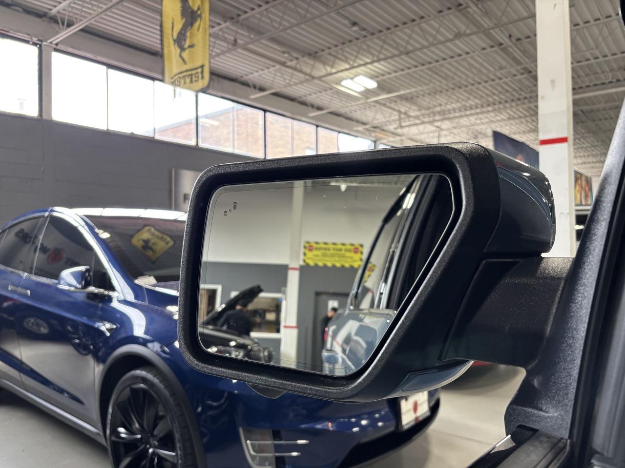 2023 Ford F-150 Lightning LARIAT 4WD|SUPERCREW|EXTENDEDRANGE|AZUREGRAY|NAV|+ - Photo #24