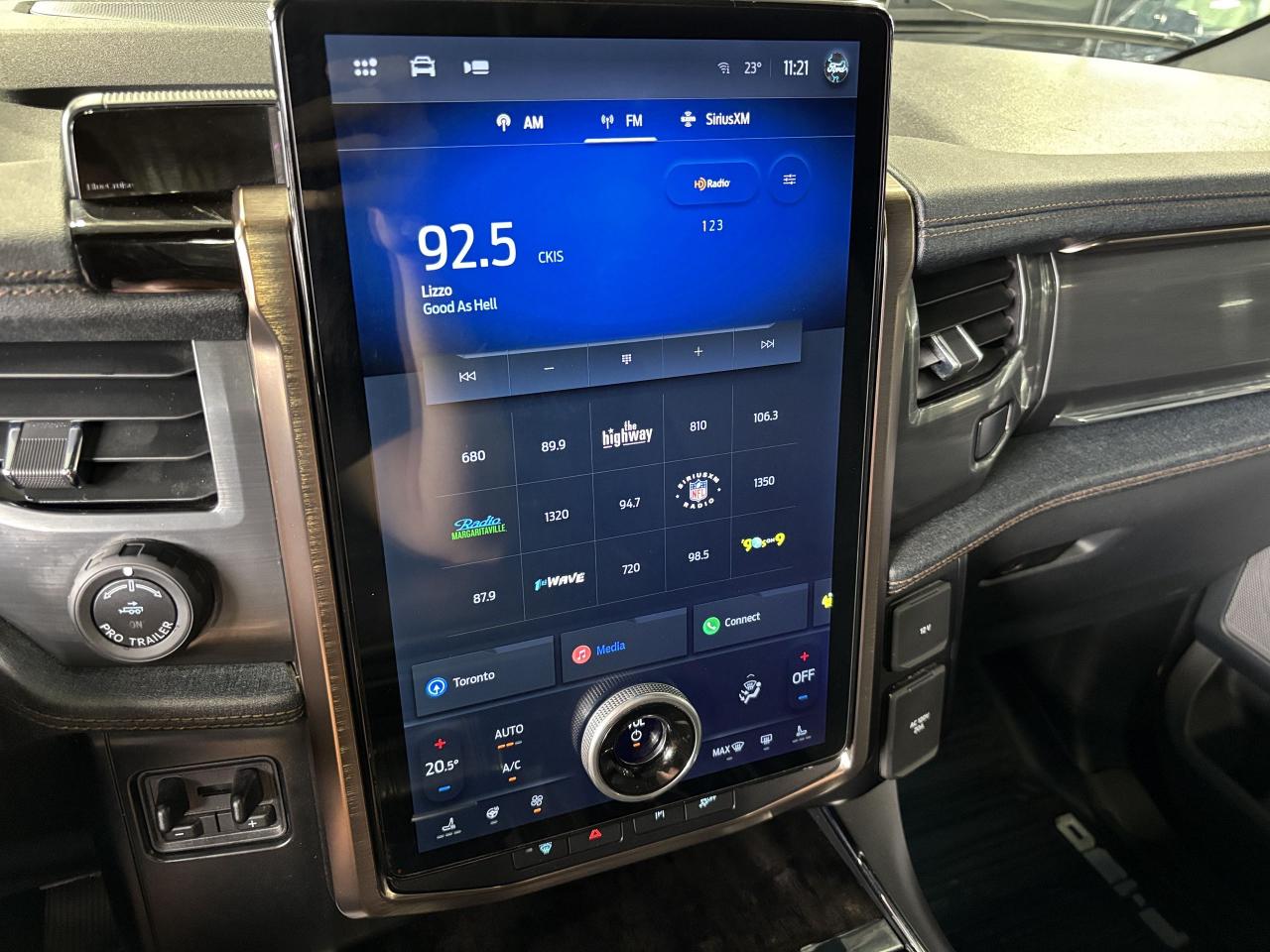 2023 Ford F-150 Lightning LARIAT 4WD|SUPERCREW|EXTENDEDRANGE|AZUREGRAY|NAV|+ - Photo #32