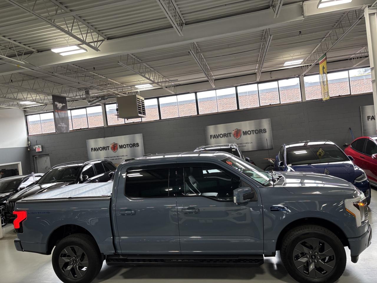 2023 Ford F-150 Lightning LARIAT 4WD|SUPERCREW|EXTENDEDRANGE|AZUREGRAY|NAV|+ - Photo #6