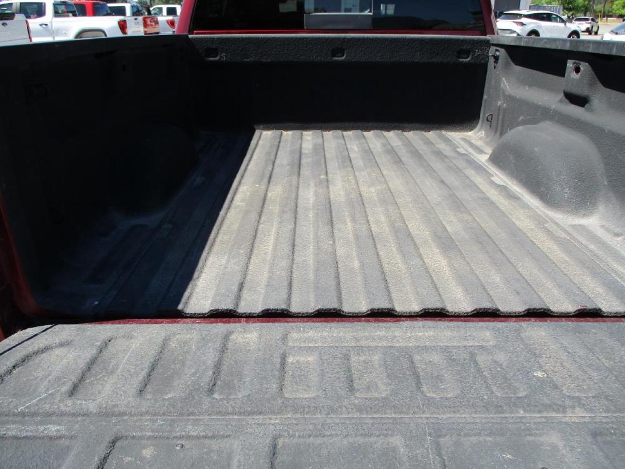 2017 GMC Sierra 1500 SLE CREW CAB 4X4 Photo8
