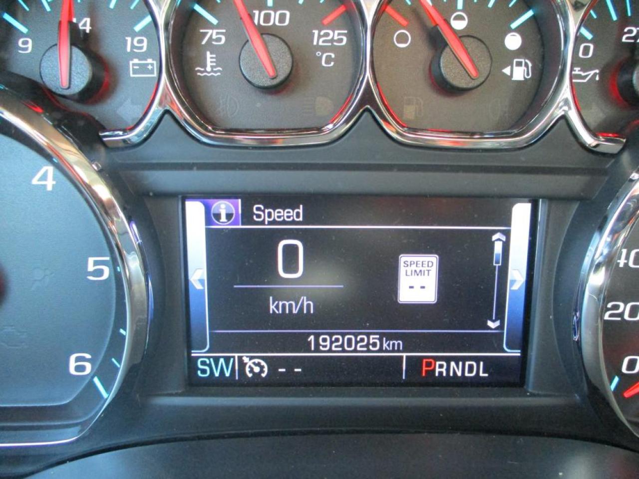 2017 GMC Sierra 1500 SLE CREW CAB 4X4 Photo16