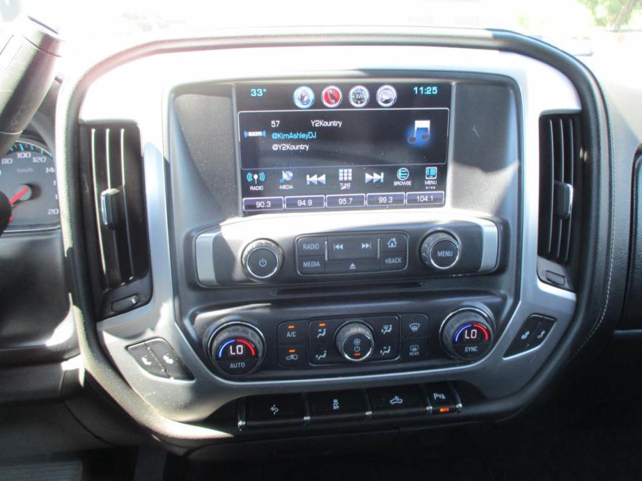 2017 GMC Sierra 1500 SLE CREW CAB 4X4 Photo18