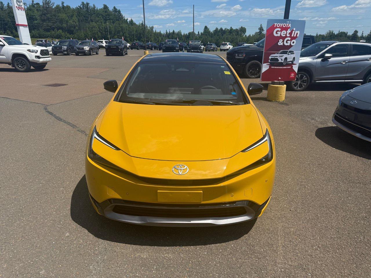 2025 Toyota Prius Limited AWD Photo1