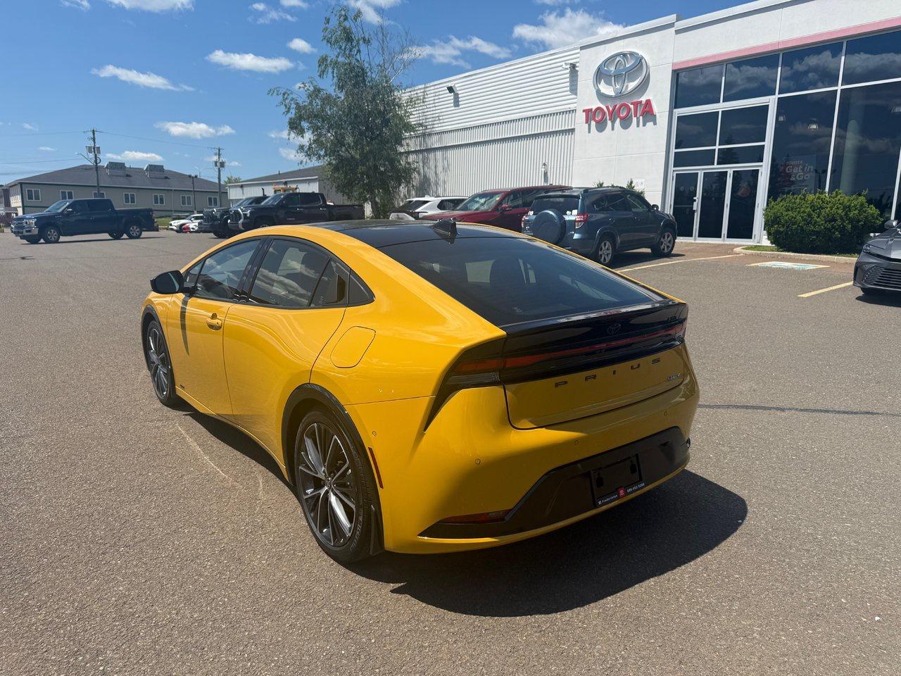 2025 Toyota Prius Limited AWD Photo