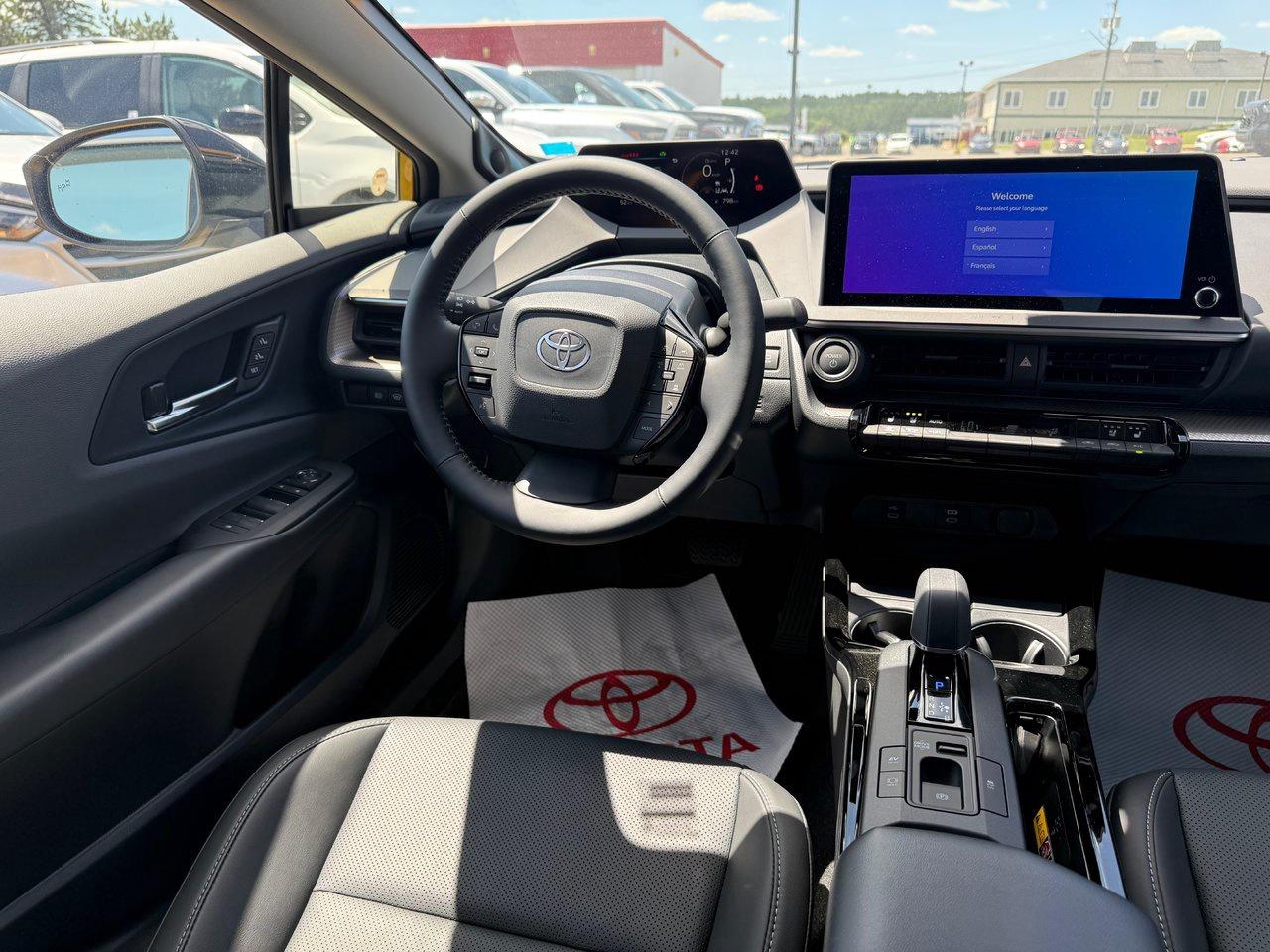 2025 Toyota Prius Limited AWD Photo