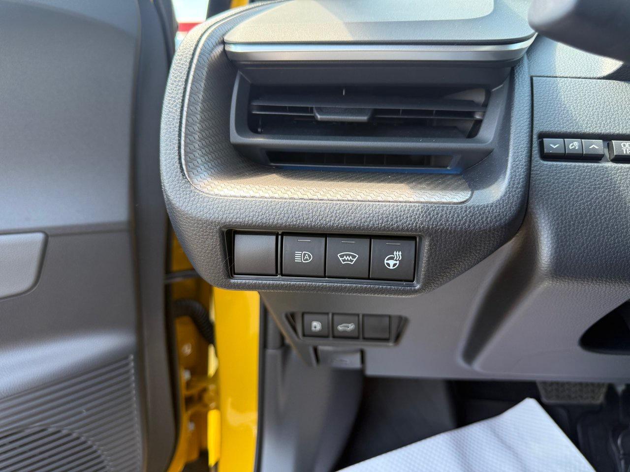 2025 Toyota Prius Limited AWD Photo