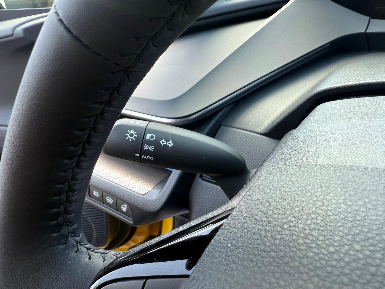 2025 Toyota Prius Limited AWD Photo