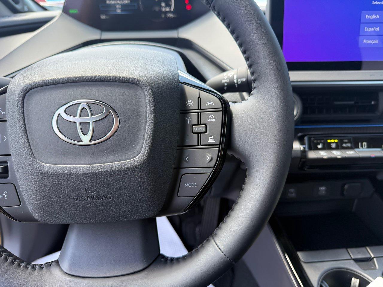 2025 Toyota Prius Limited AWD Photo