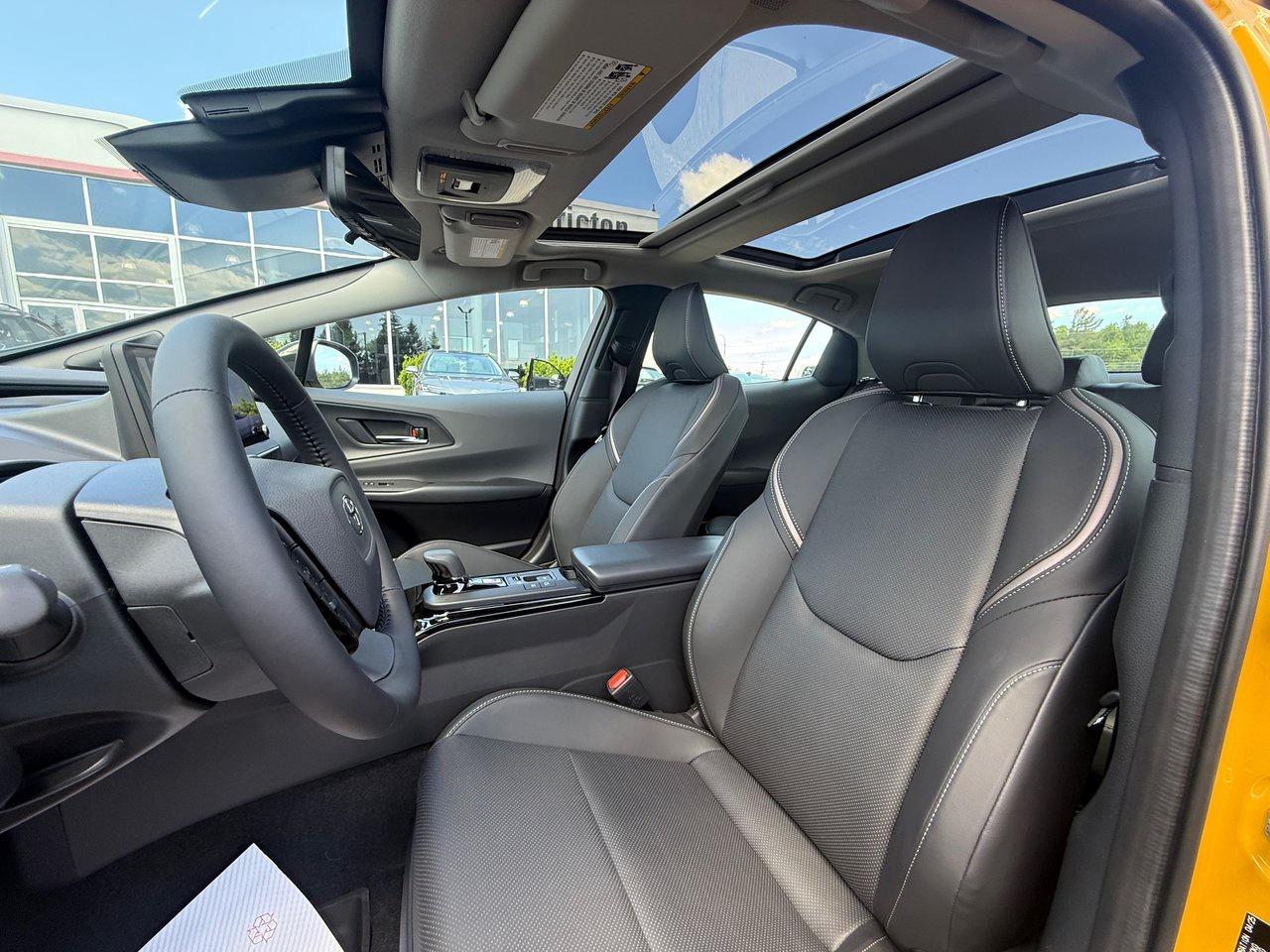 2025 Toyota Prius Limited AWD Photo