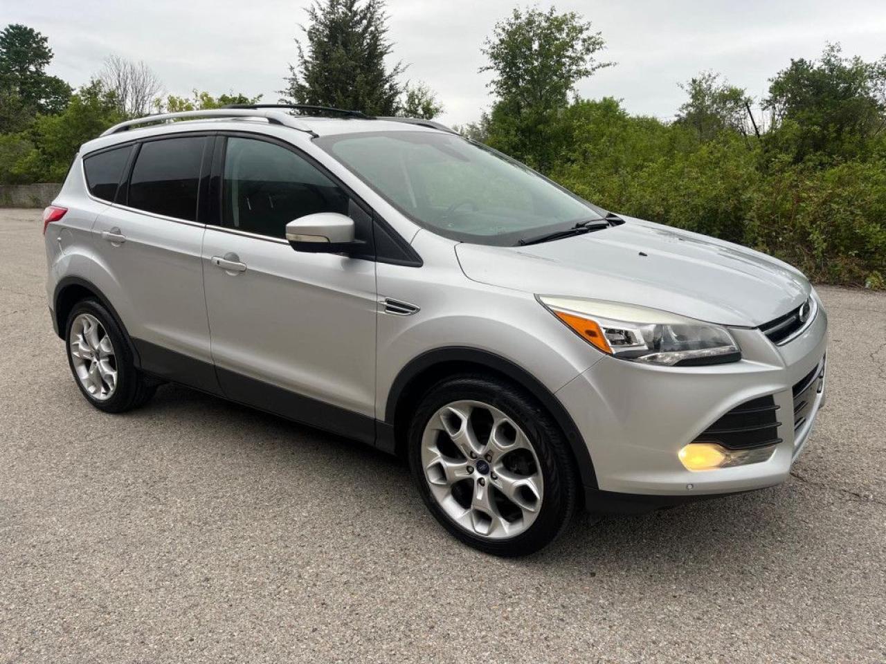 2013 Ford Escape TITANIUM |4WD|TOP OF THE LINE|PANO ROOF|BACK-UP CAM|NAVI|REMOTE STARTER| - Photo #8