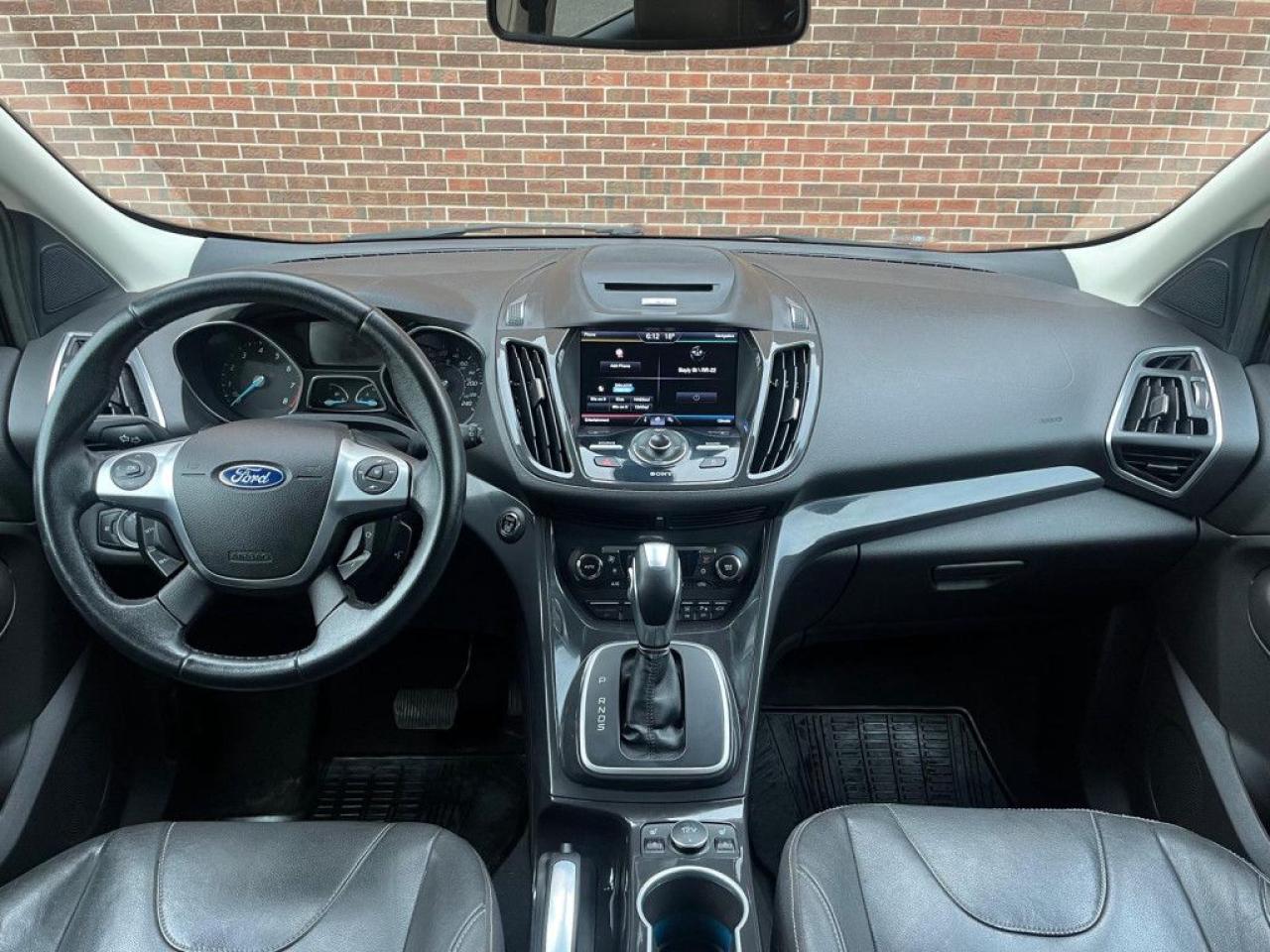 2013 Ford Escape TITANIUM |4WD|TOP OF THE LINE|PANO ROOF|BACK-UP CAM|NAVI|REMOTE STARTER| - Photo #12