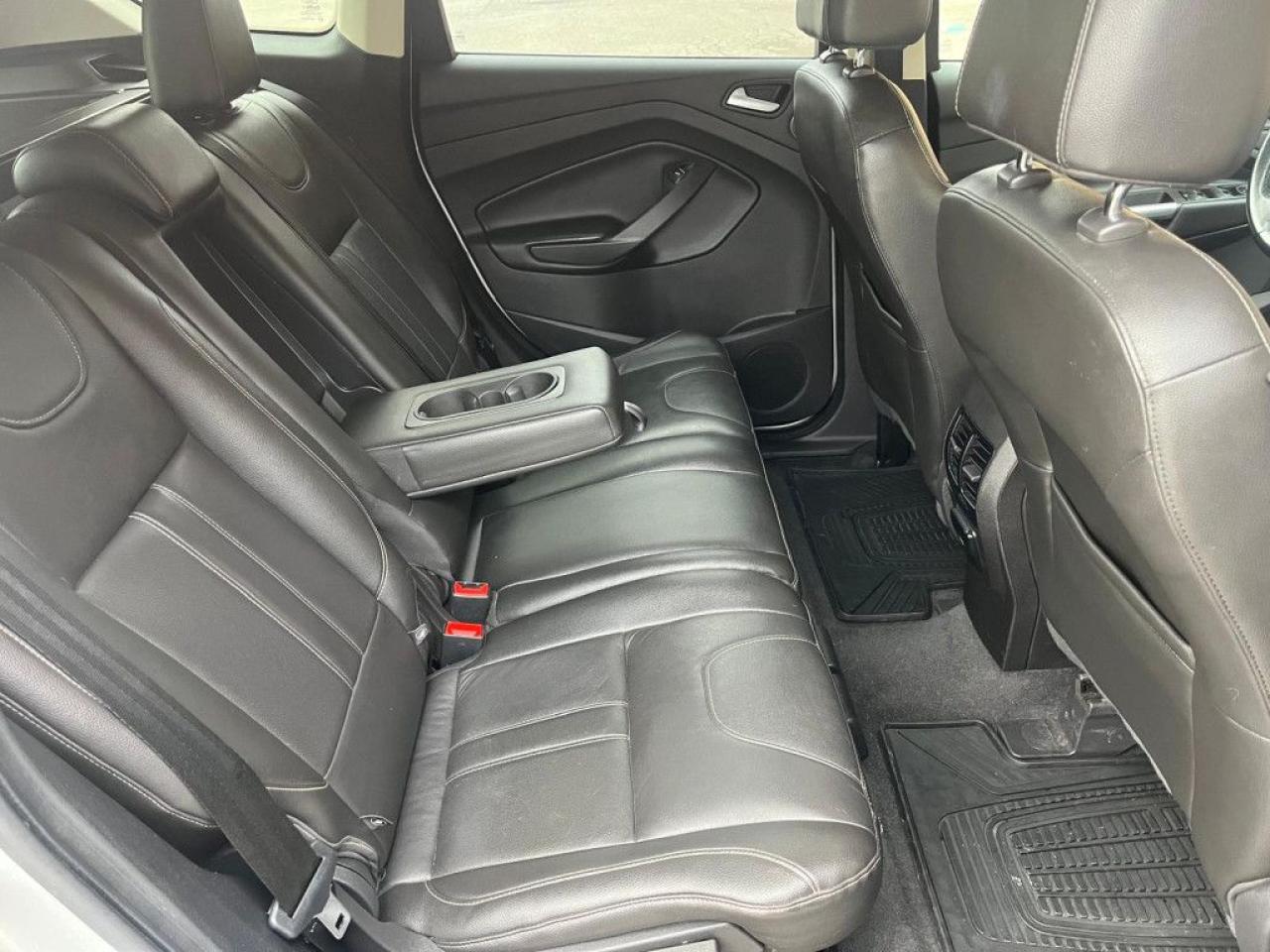 2013 Ford Escape TITANIUM |4WD|TOP OF THE LINE|PANO ROOF|BACK-UP CAM|NAVI|REMOTE STARTER| - Photo #16