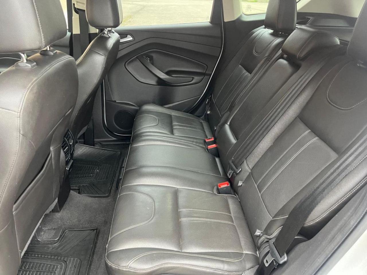 2013 Ford Escape TITANIUM |4WD|TOP OF THE LINE|PANO ROOF|BACK-UP CAM|NAVI|REMOTE STARTER| - Photo #17