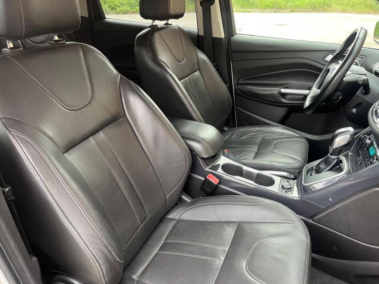 2013 Ford Escape TITANIUM |4WD|TOP OF THE LINE|PANO ROOF|BACK-UP CAM|NAVI|REMOTE STARTER| - Photo #18