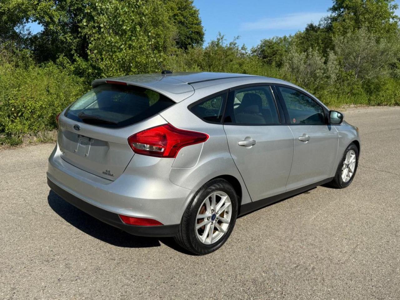 2016 Ford Focus SE |LOW KMS|BACK-UP CAM|BLUETOOTH|ALLOY WHEELS| - Photo #6