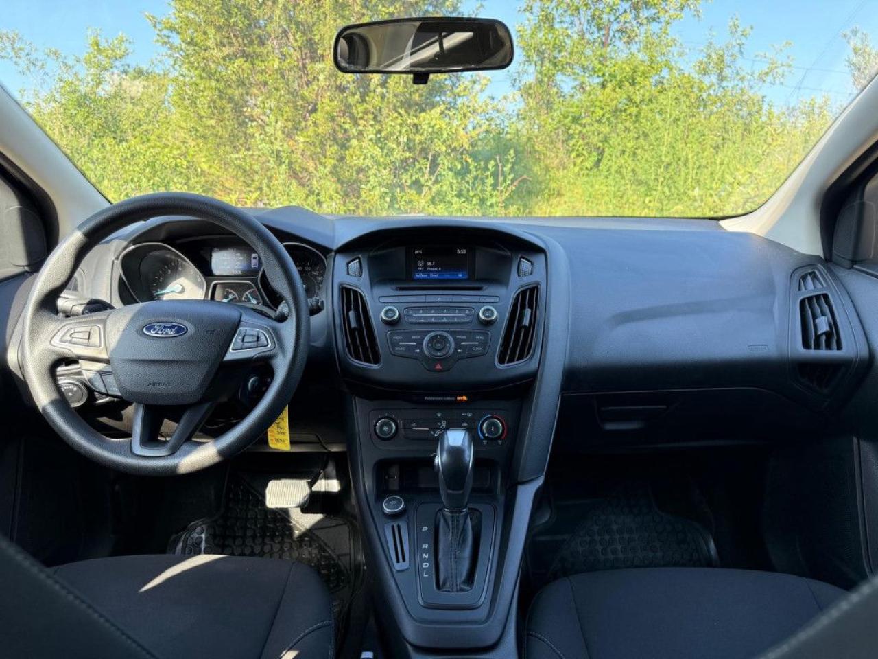 2016 Ford Focus SE |LOW KMS|BACK-UP CAM|BLUETOOTH|ALLOY WHEELS| - Photo #12