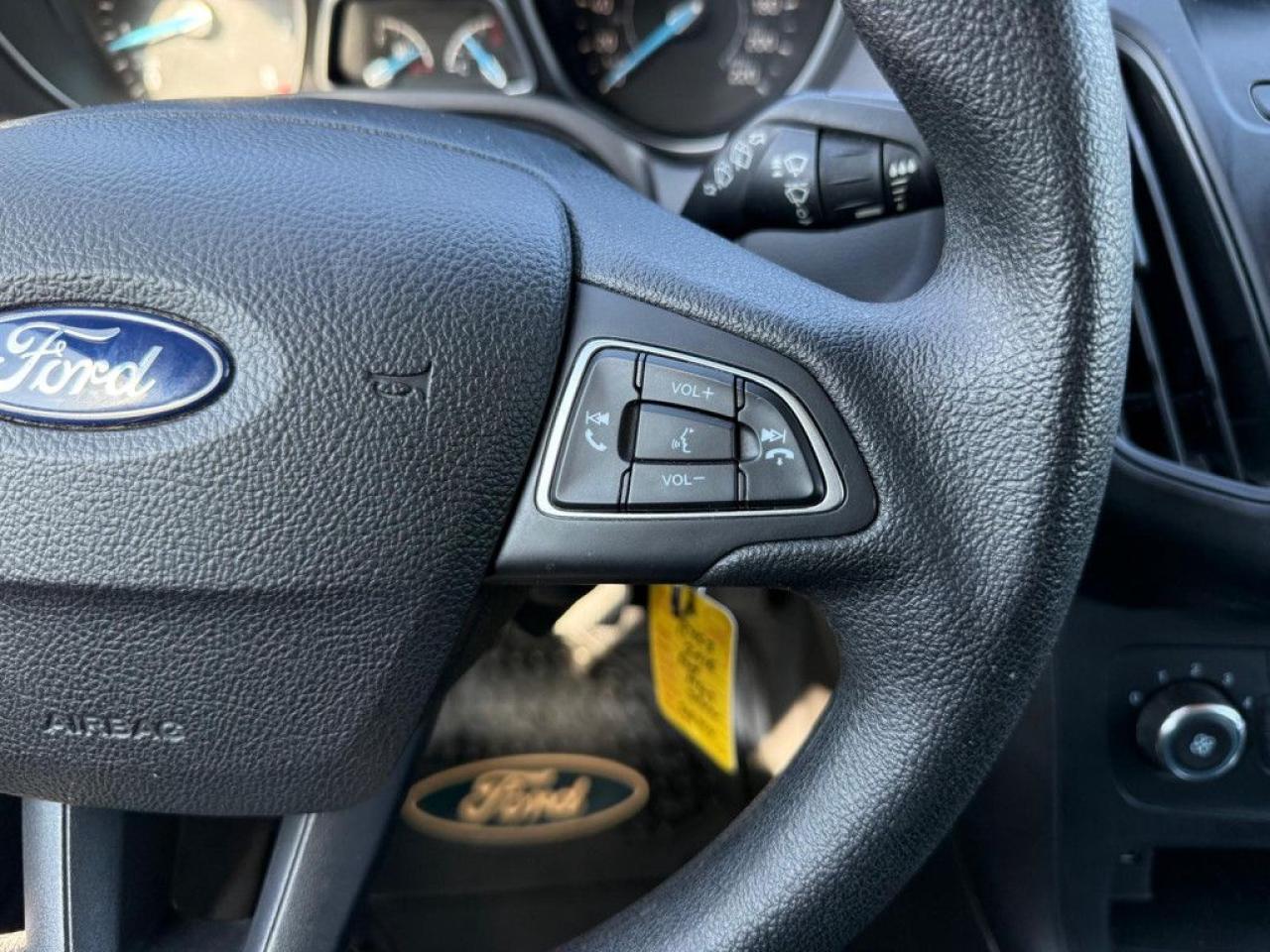2016 Ford Focus SE |LOW KMS|BACK-UP CAM|BLUETOOTH|ALLOY WHEELS| - Photo #17
