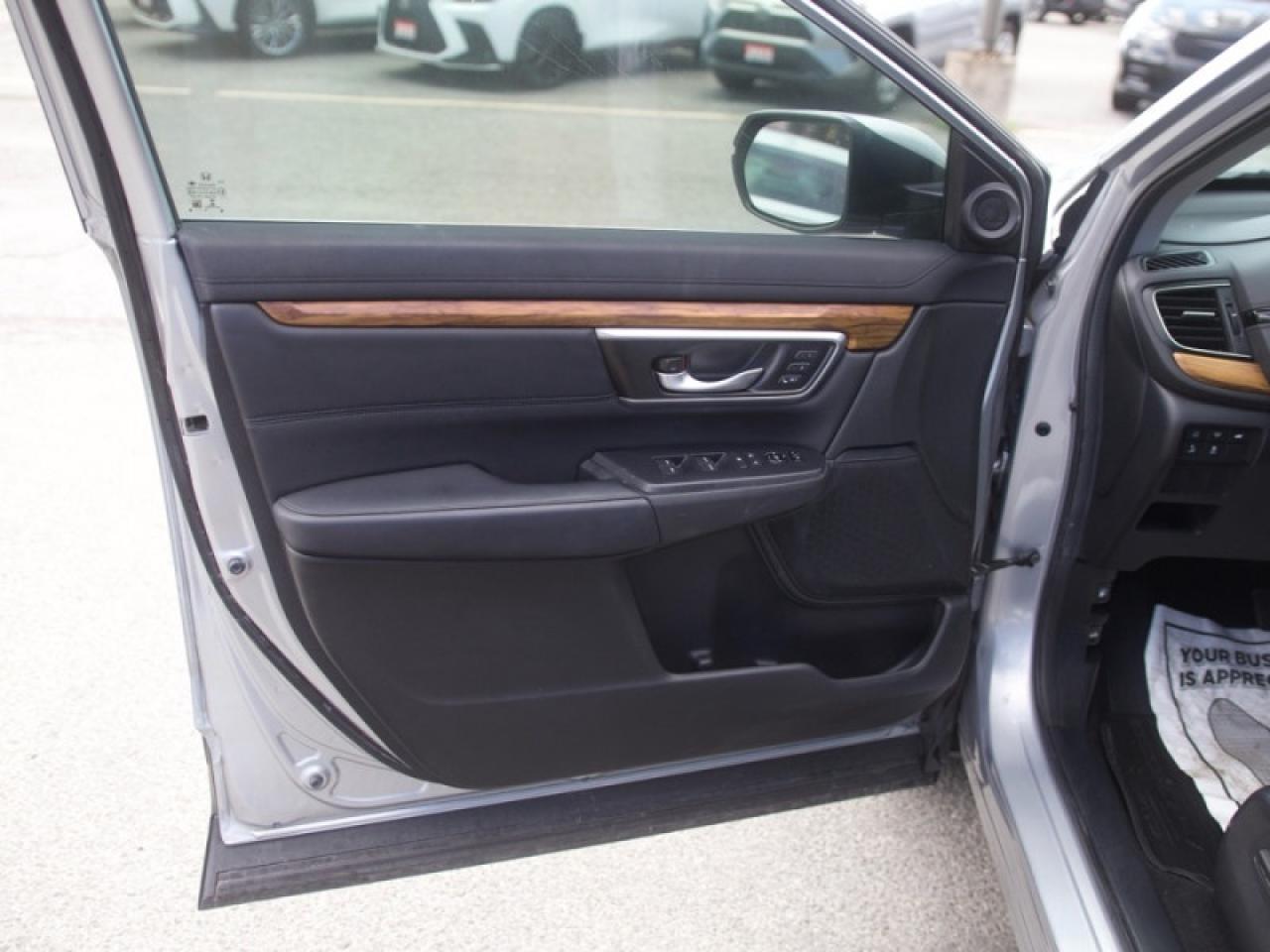 2019 Honda CR-V EX-L  **LOW MILEAGE** Photo