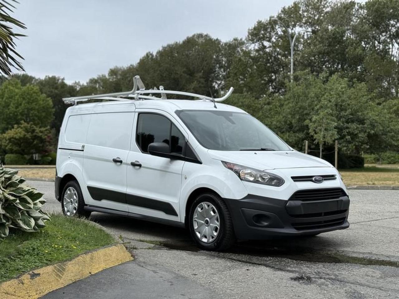 Used 2018 Ford Transit Connect Cargo  Van XL LWB With rear shelving And Ladder Rack for sale in Burnaby, BC