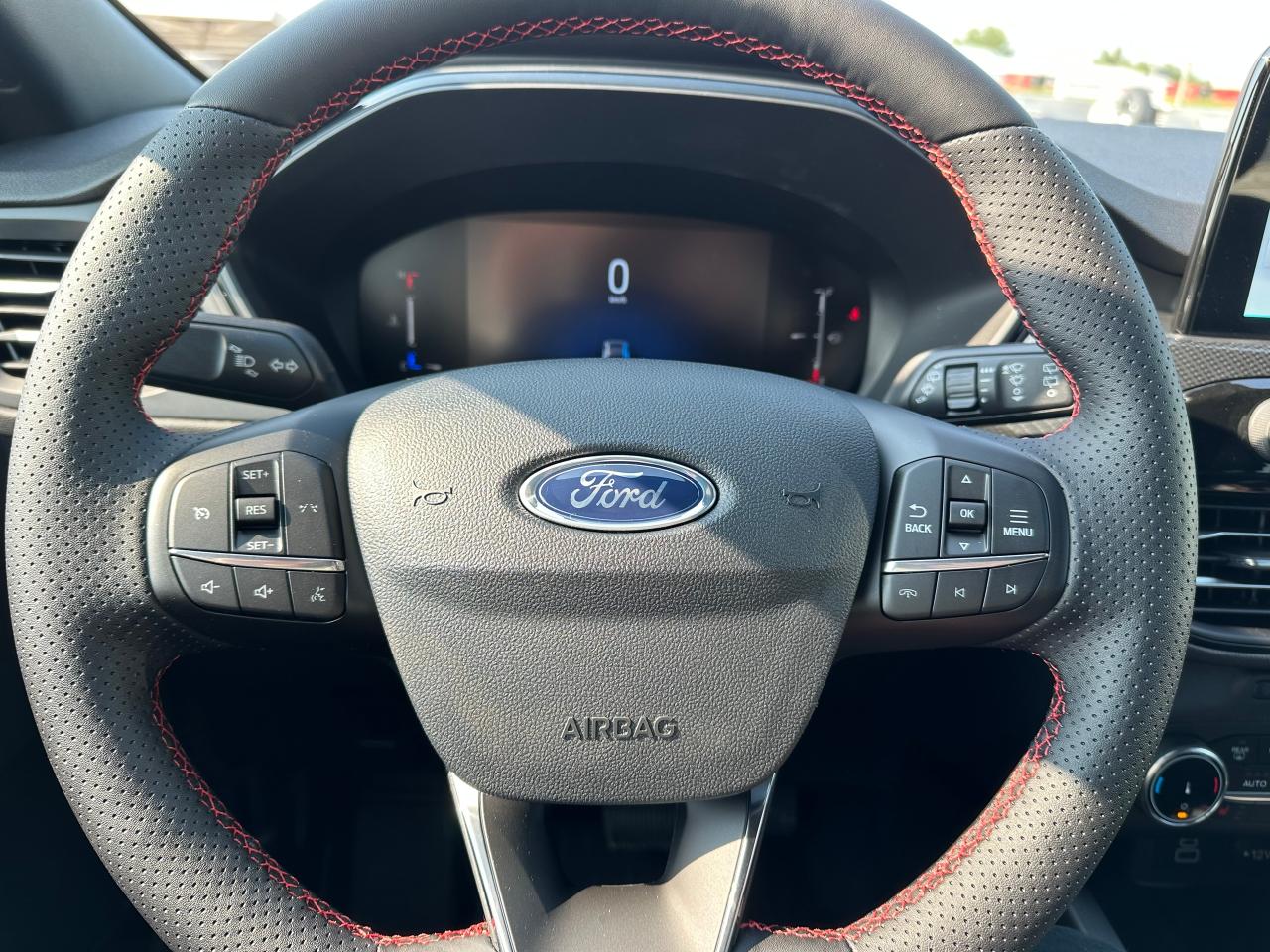 2025 Ford Escape ST-LINE AWD 300A Photo5
