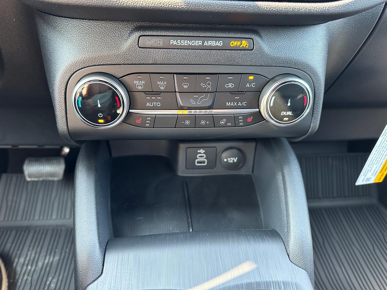 2025 Ford Escape ST-LINE AWD 300A Photo5