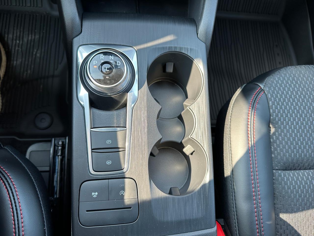 2025 Ford Escape ST-LINE AWD 300A Photo5