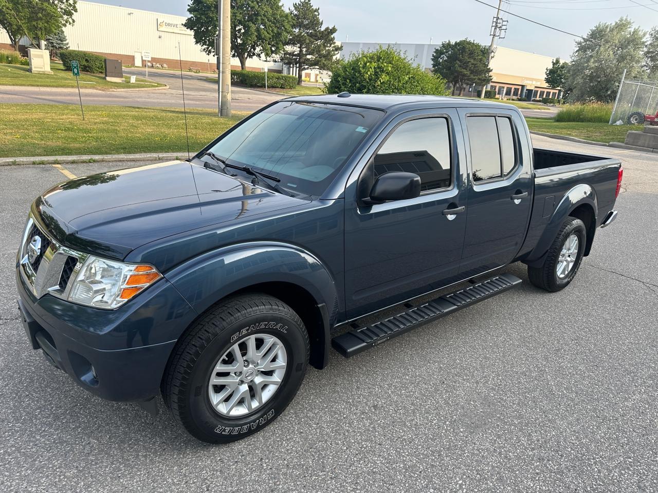 Used 2015 Nissan Frontier SV CREW CAB LWB 4WD for sale in Mississauga, ON