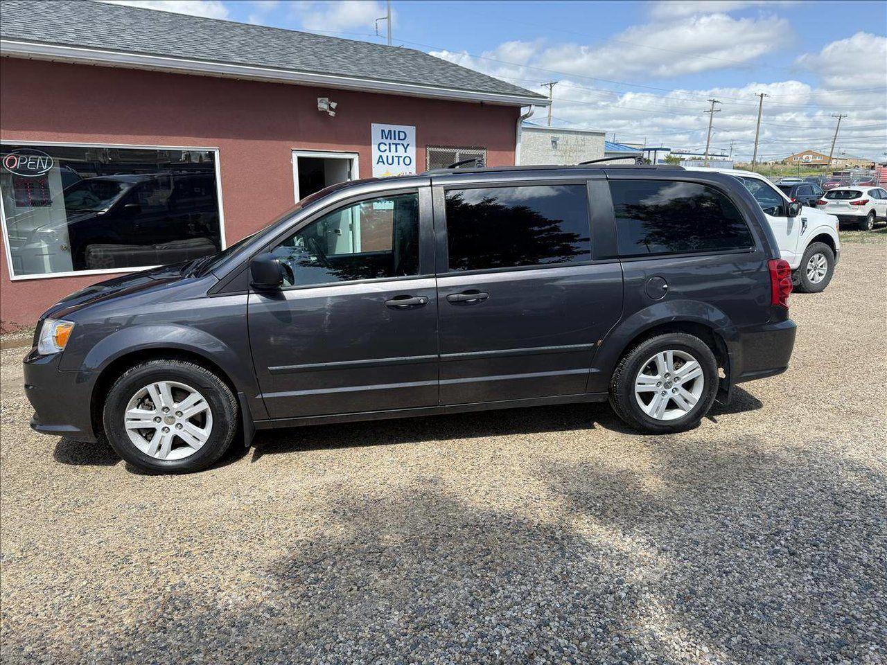 Used 2017 Dodge Grand Caravan SE ONLY 106K for sale in Saskatoon, SK