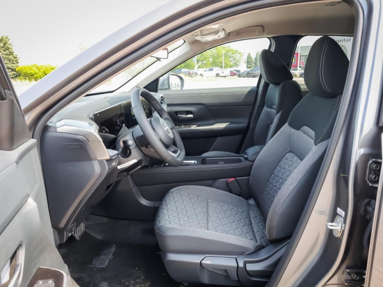 2025 Nissan Kicks SV  - Heated Seats Photo