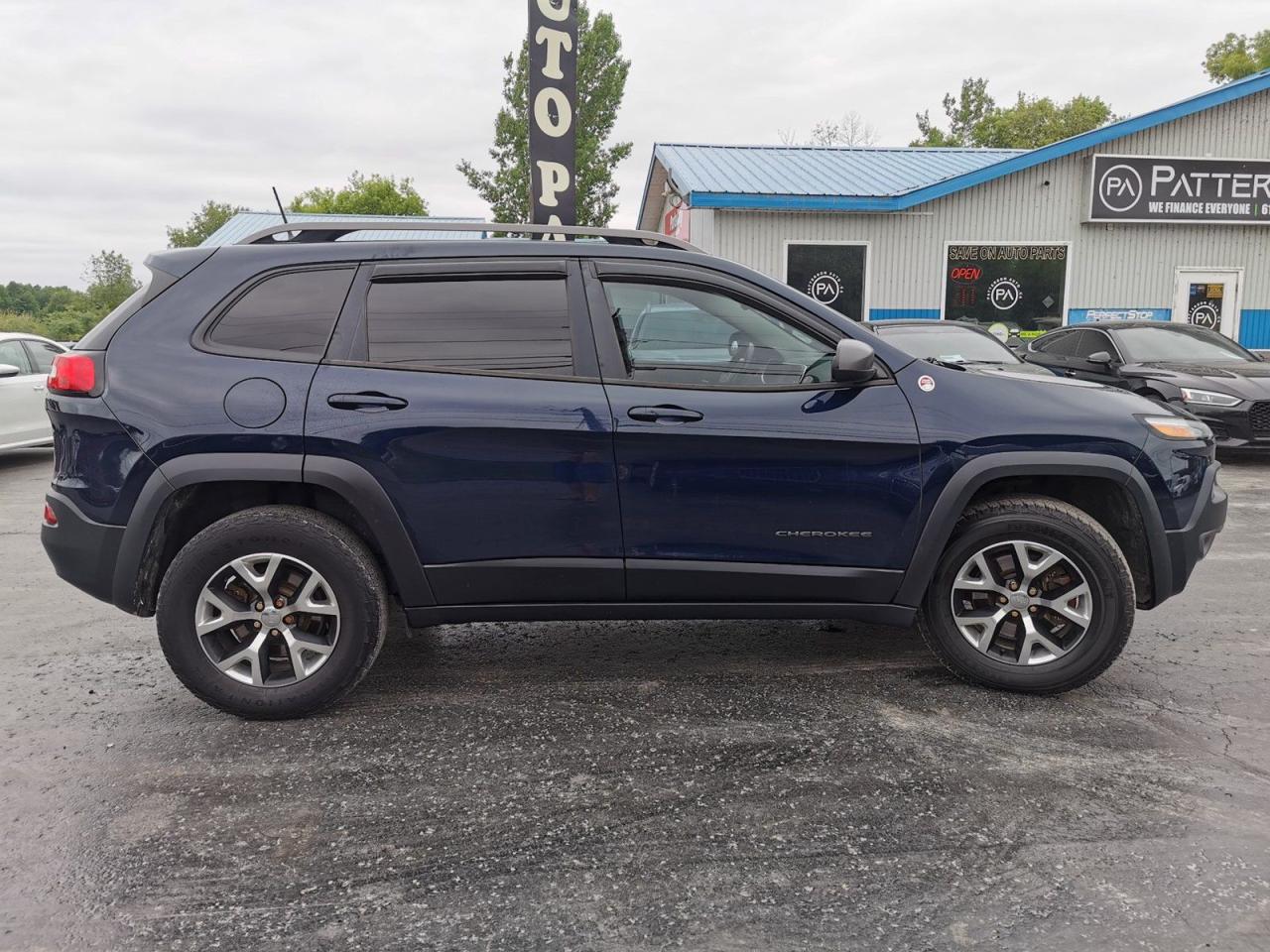 2016 Jeep Cherokee Trailhawk - Photo #7