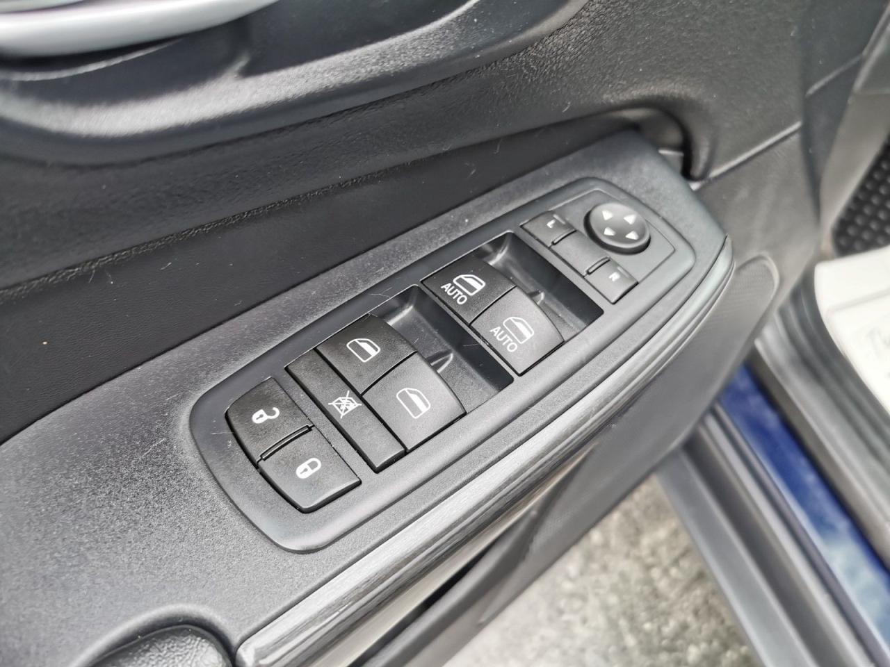 2016 Jeep Cherokee Trailhawk - Photo #10