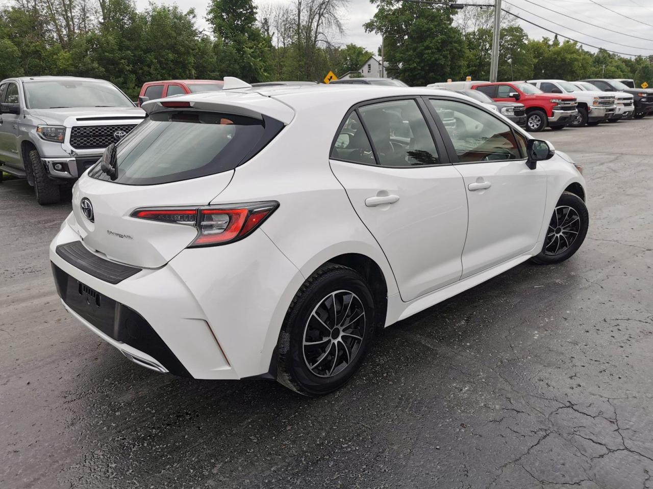 2020 Toyota Corolla SE - Photo #6