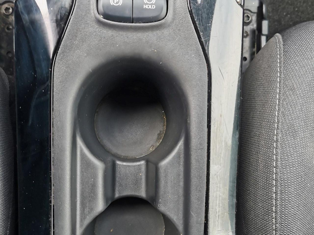 2020 Toyota Corolla SE - Photo #21