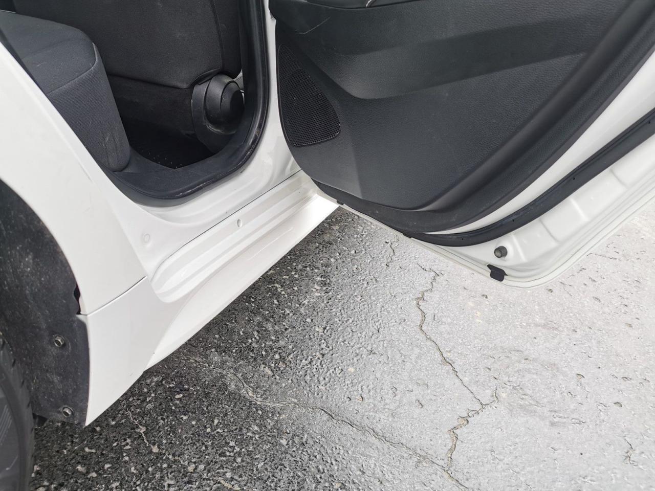 2020 Toyota Corolla SE - Photo #26