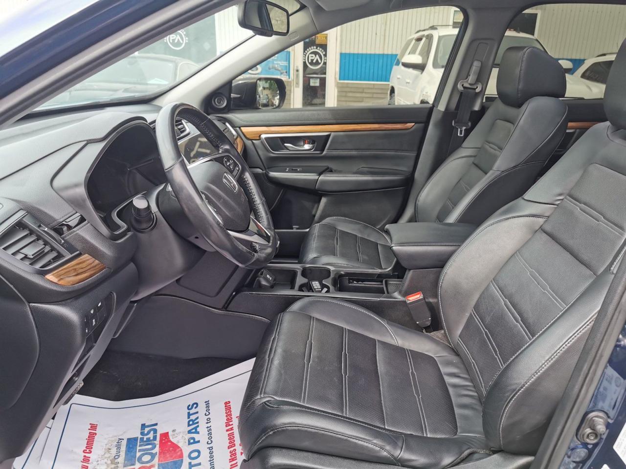 2019 Honda CR-V Touring AWD - Photo #14