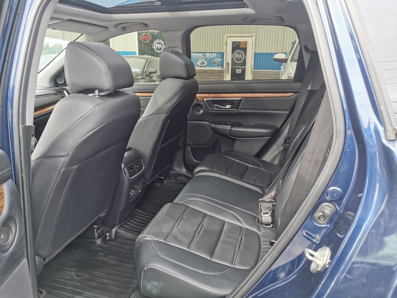 2019 Honda CR-V Touring AWD - Photo #31
