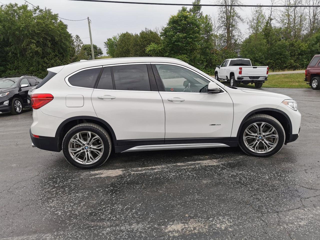 2018 BMW X1 28i xDrive - Photo #4