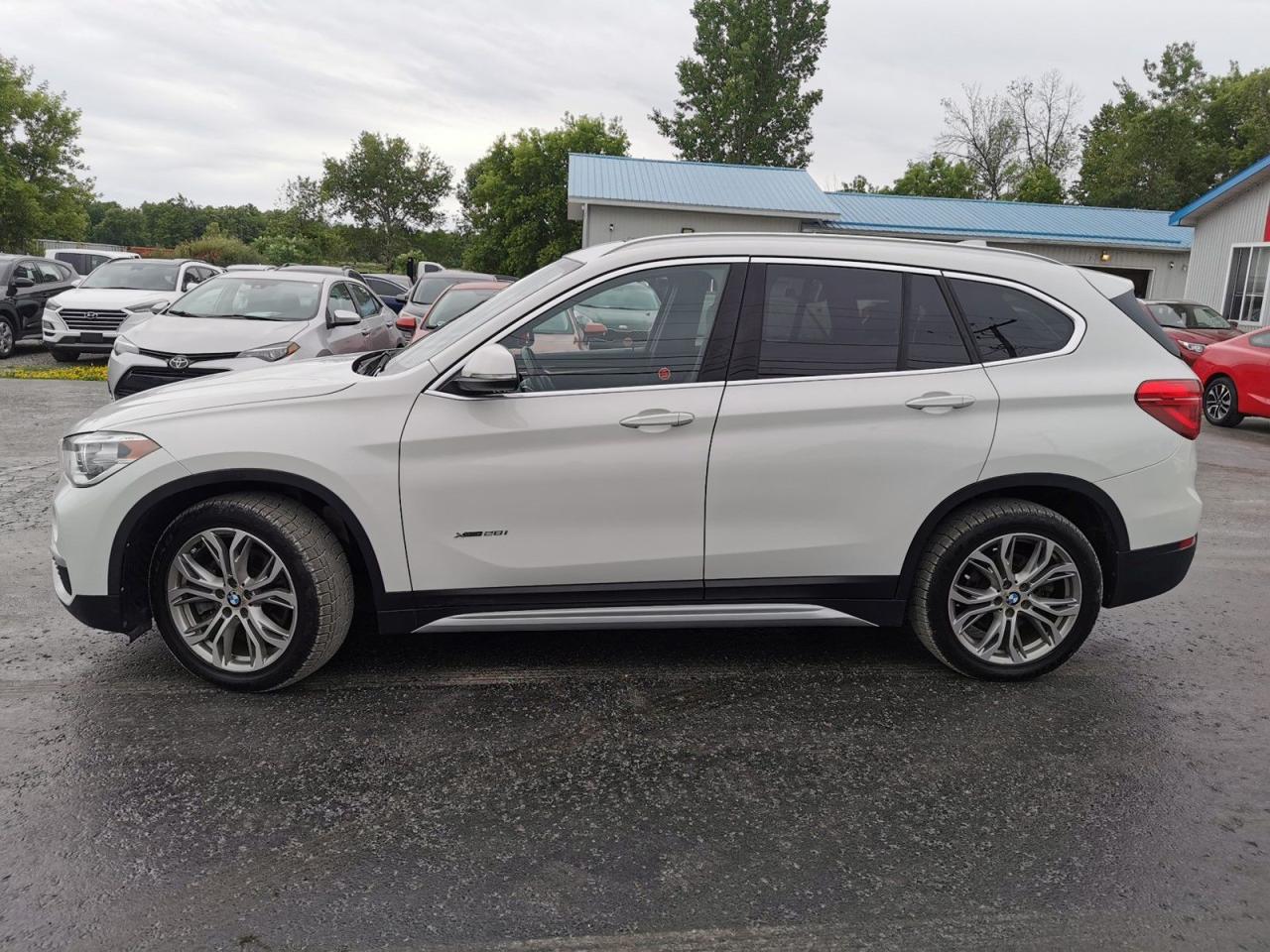 2018 BMW X1 28i xDrive - Photo #3