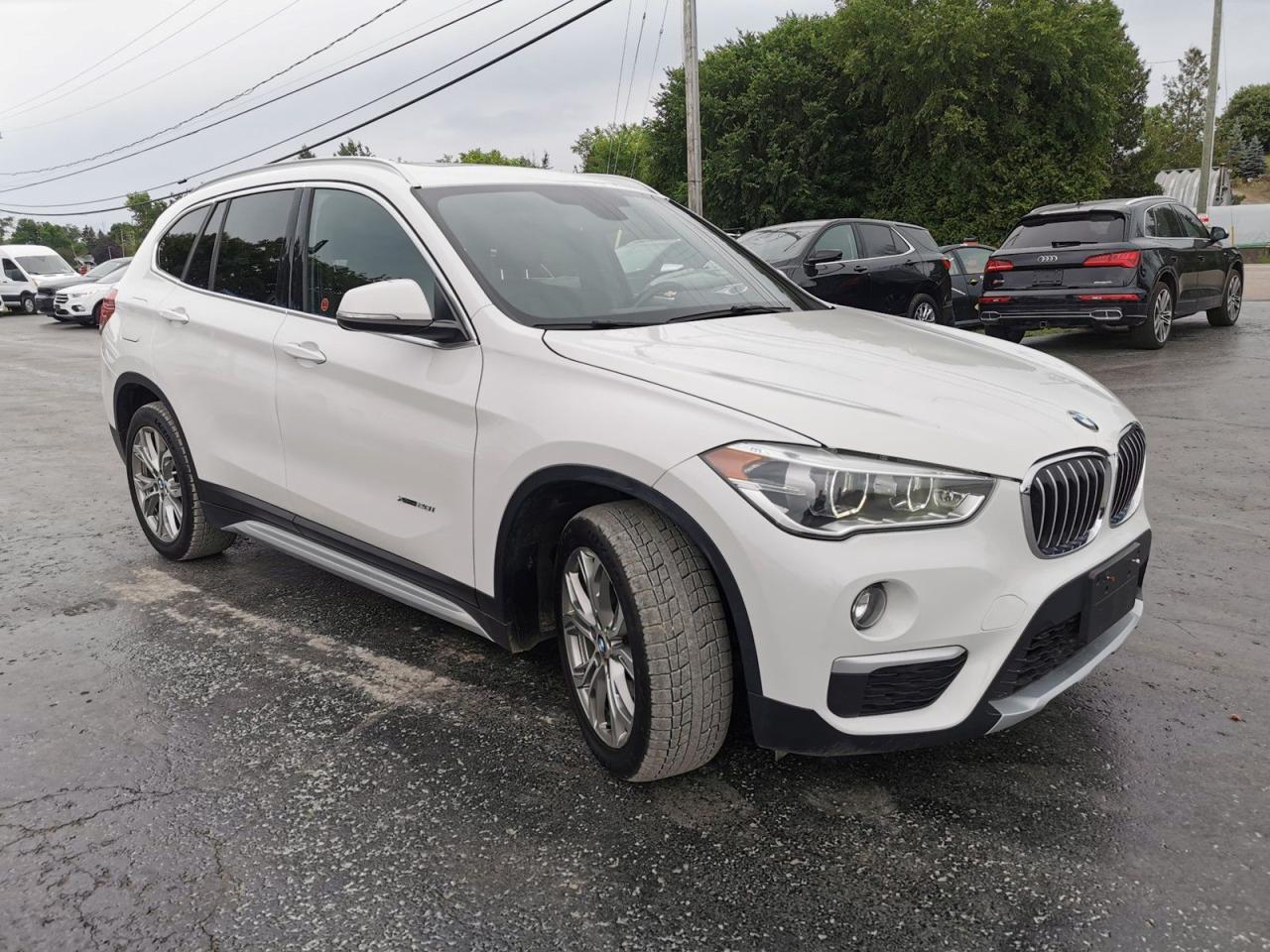 2018 BMW X1 28i xDrive - Photo #5