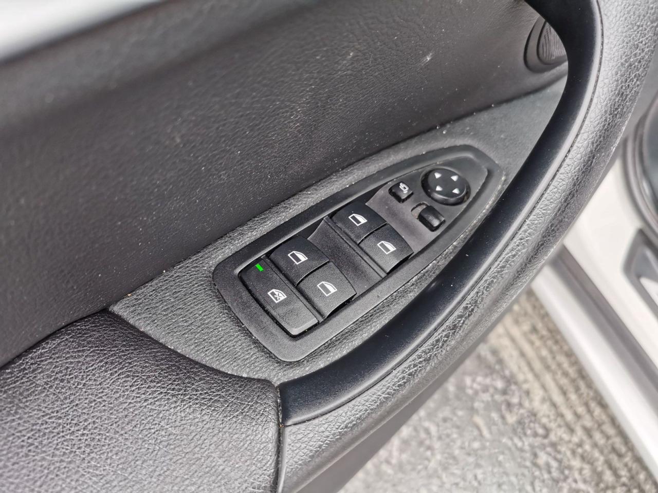 2018 BMW X1 28i xDrive - Photo #9
