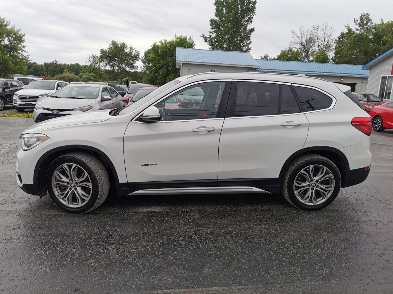 2018 BMW X1 28i xDrive - Photo #3