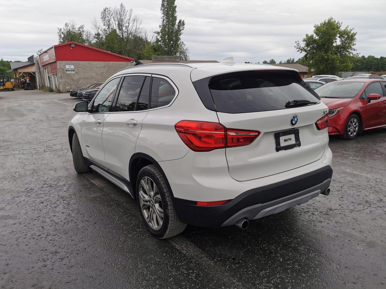 2018 BMW X1 28i xDrive - Photo #6