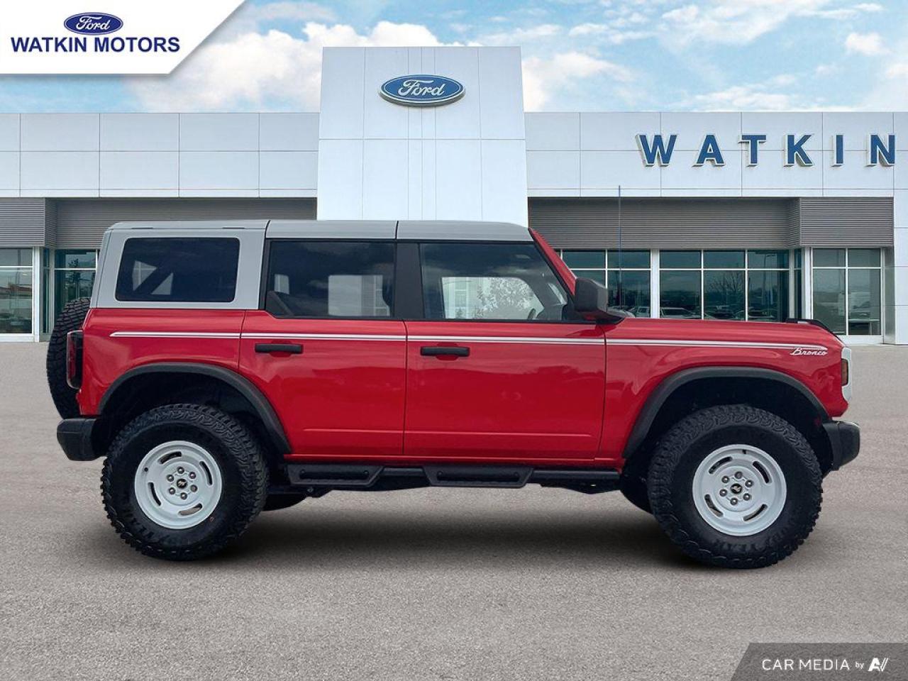 2024 Ford Bronco 4DOOR 4X4 HERITAGE Photo29