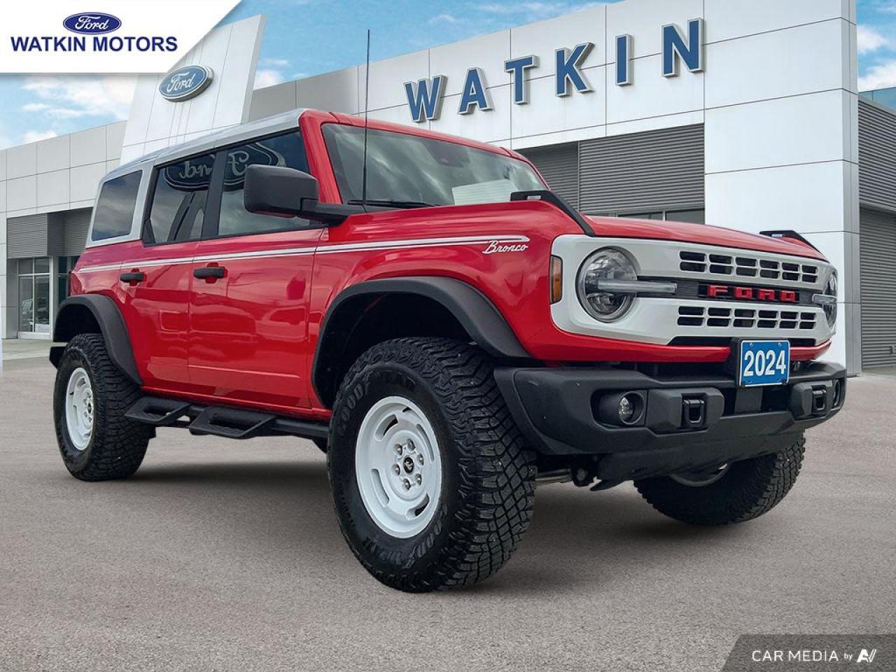 2024 Ford Bronco 4DOOR 4X4 HERITAGE Photo6