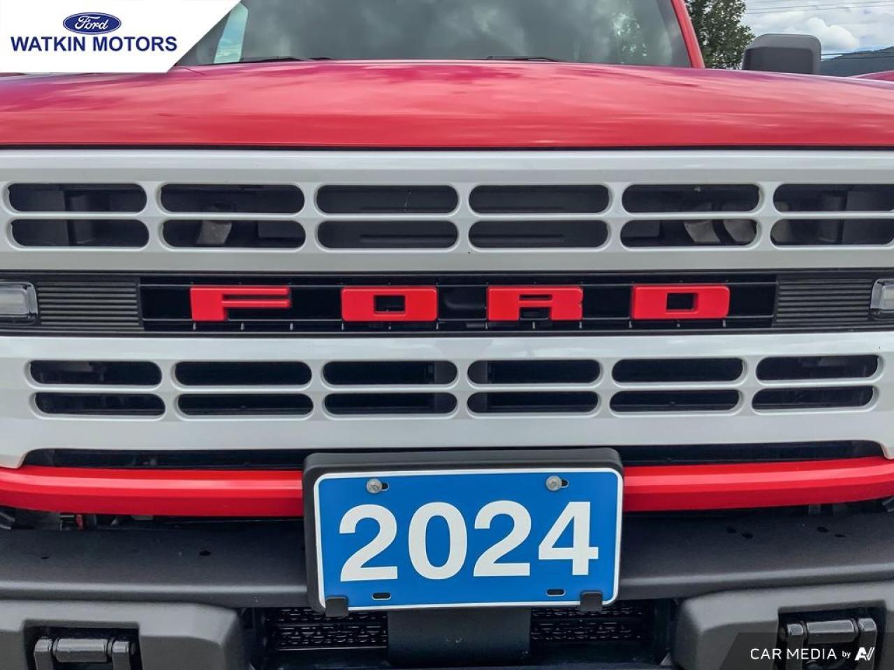 2024 Ford Bronco 4DOOR 4X4 HERITAGE Photo11