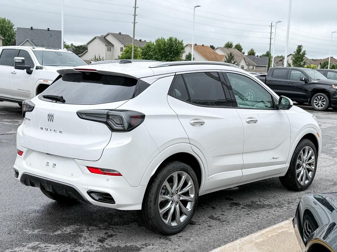 2026 Buick Encore GX Avenir 1.3L 3CYL WITH REMOTE START/ENTRY, SUNROOF, HEATED SEATS, HEATED STEERING WHEEL, HD SURROUND VISION, Photo