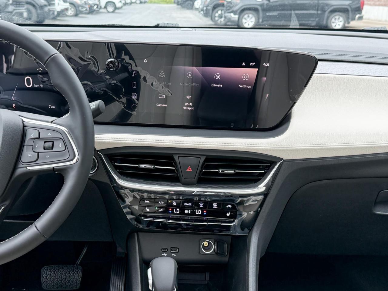 2026 Buick Encore GX Avenir 1.3L 3CYL WITH REMOTE START/ENTRY, SUNROOF, HEATED SEATS, HEATED STEERING WHEEL, HD SURROUND VISION, Photo