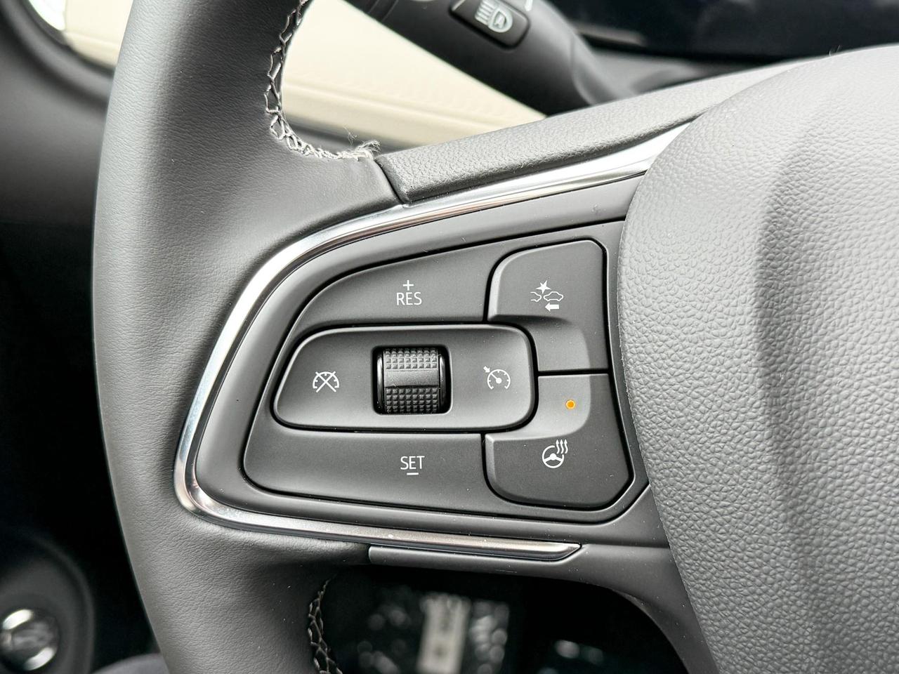 2026 Buick Encore GX Avenir 1.3L 3CYL WITH REMOTE START/ENTRY, SUNROOF, HEATED SEATS, HEATED STEERING WHEEL, HD SURROUND VISION, Photo