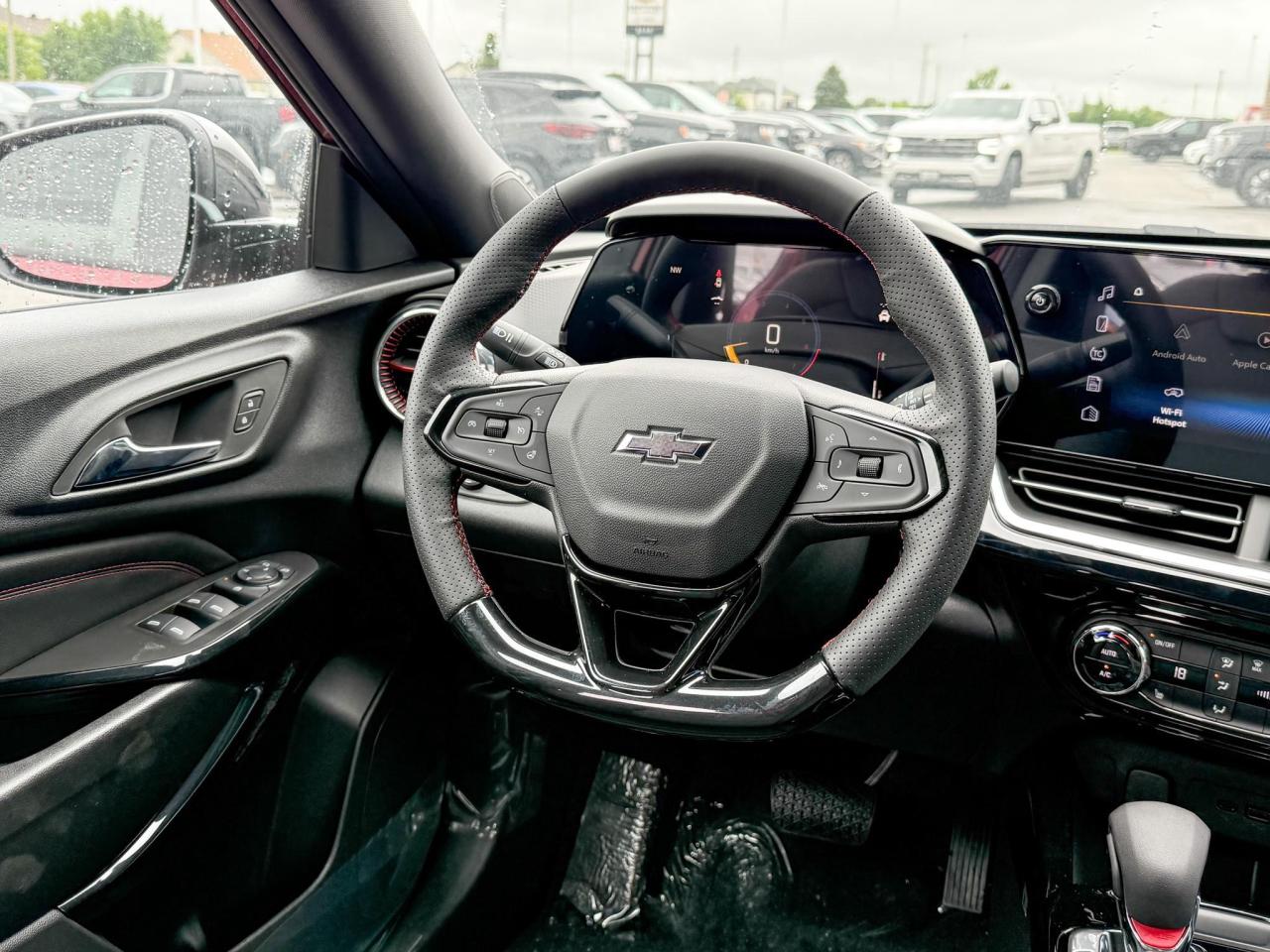 2025 Chevrolet Trax 2RS 1.2L 3 CYL WITH REMOTE START/ENTRY, HEATED SEATS, HEATED STEERING WHEEL, APPLE CARPLAY AND ANDROID AUTO Photo