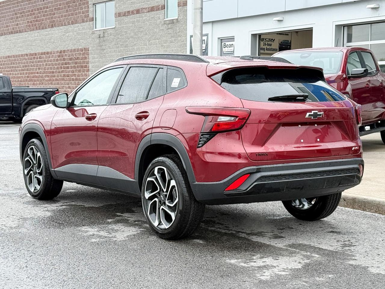 2025 Chevrolet Trax 2RS 1.2L 3 CYL WITH REMOTE START/ENTRY, HEATED SEATS, HEATED STEERING WHEEL, APPLE CARPLAY AND ANDROID AUTO Photo